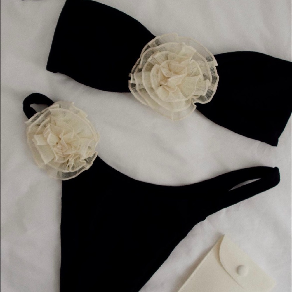 SAME Los Angeles Rose Bikini Bandeau Top